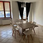 Charmante Maison De *